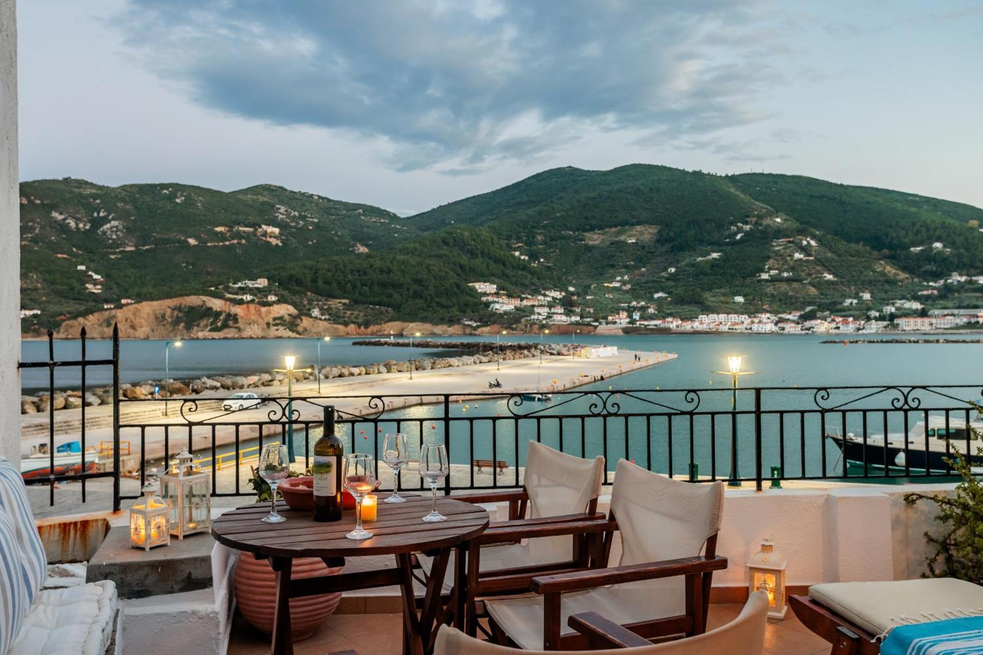 Villa Yiannoula Skopelos Town Exterior photo