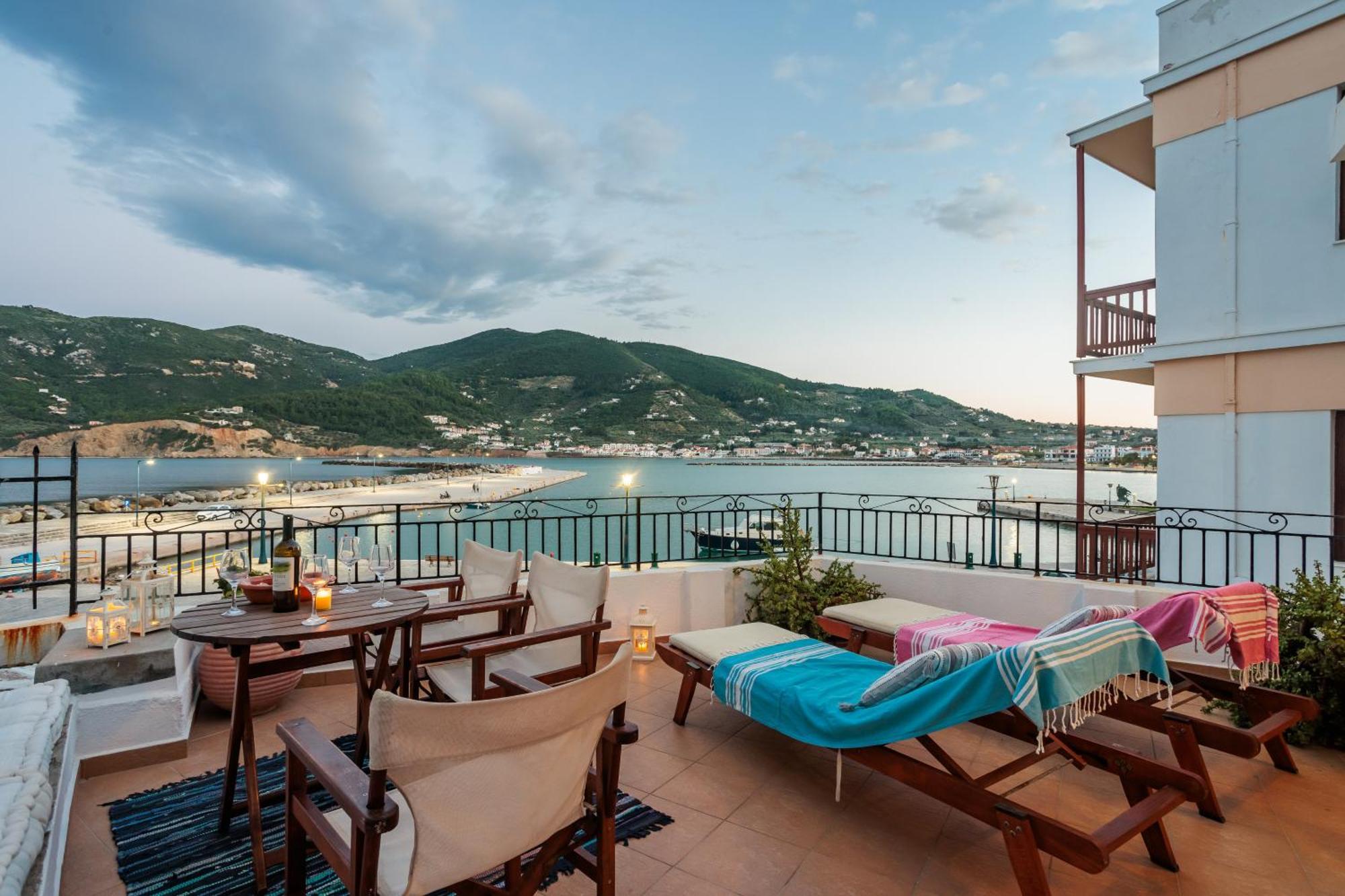 Villa Yiannoula Skopelos Town Exterior photo